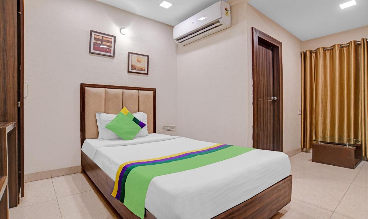 Treebo Trend Royal Galaxy Park Hotel 3*
